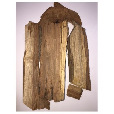 Desiilaaz VIJAYSAR / PTEROCARPUS MARSUPIUM Raw Herbs 900 gm Pack Of 1