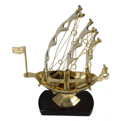 Extreme Karigari Brown Brass Handicraft Showpiece - Pack of 1