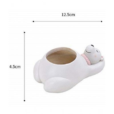 Home Artists White Polyresin Handicraft Showpiece - Pack of 1