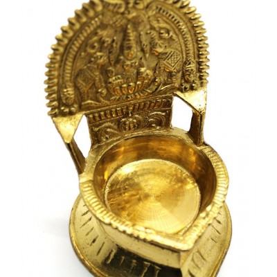 JDS PUJA ARTICLES Traditional Brass Kamatchi Vilaku/Kamakshi Devi Maa Diya/Oil Lamp, Golden (Weight:200g)