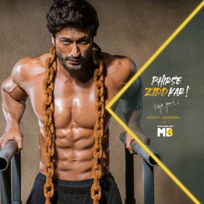 MuscleBlaze Super Gainer XXL, For Muscle Mass Gain (Cookies & Cream, 1 kg / 2.2 lb, 10 Servings)