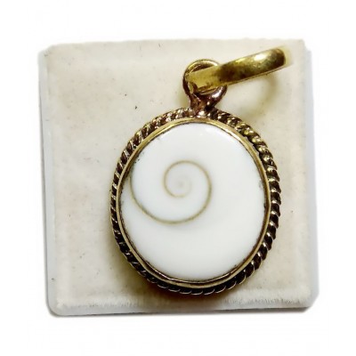 Natural Gomati Chakra Pendant 7.50-8.50 Ratti Panchdhatu Metal Yellow Gold Plated Pendant Locket for Men and Women Natural Gomati Chakra Pendant 7.50-8.50 Ratti Panchdhatu Metal Yellow Gold Plated Pendant Locket for Men and Women