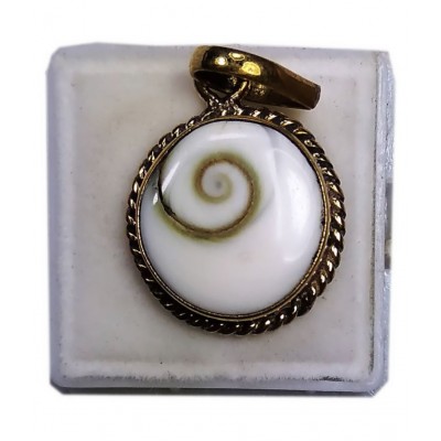Natural Gomati Chakra Pendant Locket 7.22-8.33 Ratti 6.50-7.50 Carat Panchdhatu Metal Pendant Locket for Men and Women