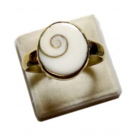 Natural Gomti Chakra Ring 7.22-8.33 Ratti 6.50-7.50 Carat Panchdhatu Metal Adjustable Free Size Ring for Men and Women Natural Gomti Chakra Ring 7.22-8.33 Ratti 6.50-7.50 Carat Panchdhatu Metal Adjustable Free Size Ring for Men and Women