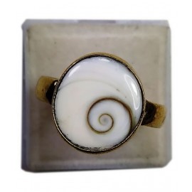 Natural Gomti Chakra Ring 7.22-8.33 Ratti 6.50-7.50 Carat Panchdhatu Metal Adjustable Free Size Ring for Men and Women Natural Gomti Chakra Ring 7.22-8.33 Ratti 6.50-7.50 Carat Panchdhatu Metal Adjustable Free Size Ring for Men and Women