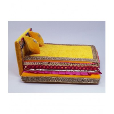 R D HANDICRAFT - Fabric Singhasan ( Pack of 1 )