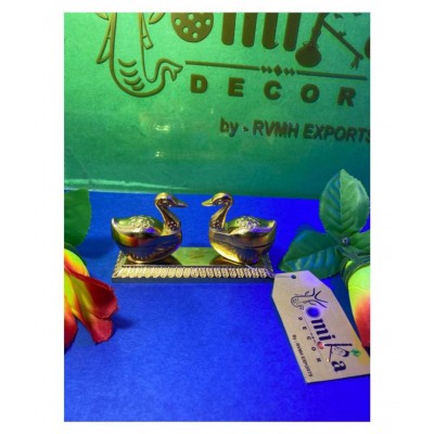 Vyomika Decor Double Duck Roli-Chandan, Chawal Akshat Haldi, Kumkum Box Chopda (Golden, Size : 10x4x5CM)