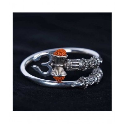 db enbloc - Brass Idol Bracelet ( Pack of 1 )