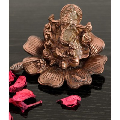 eCraftIndia Metal Lord Ganesha on Flower - Brown
