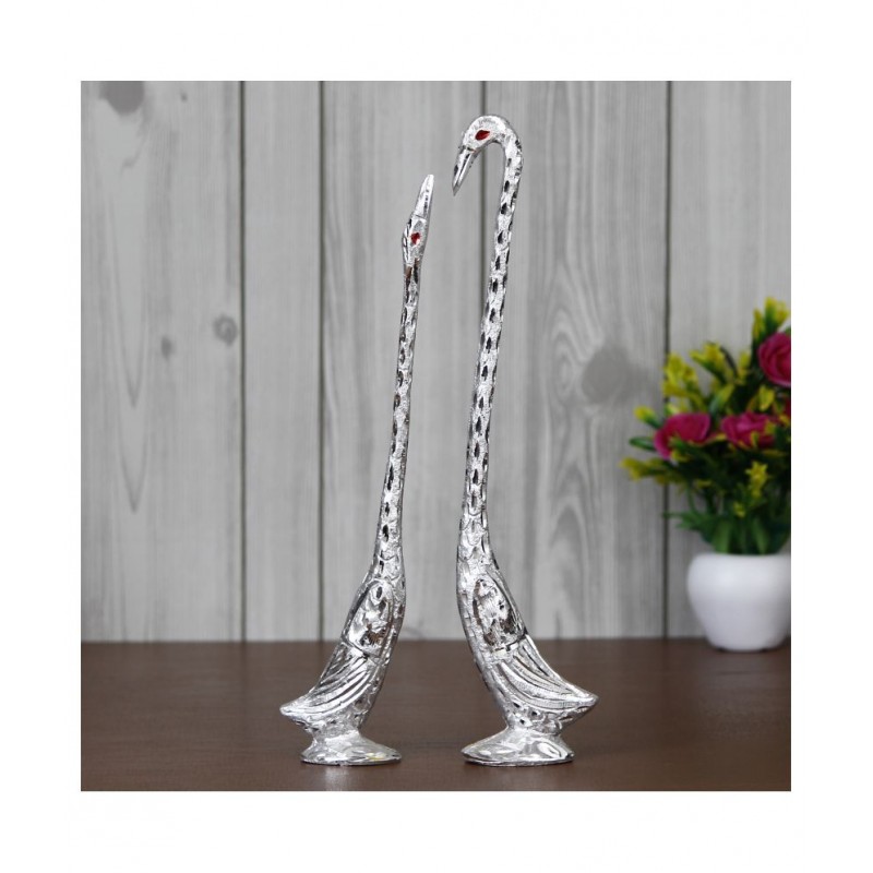 eCraftIndia Silver Aluminium Figurines - Pack of 2